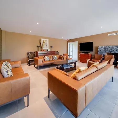 Feriehus Charming Rural Retreat Bourseigne-Neuve